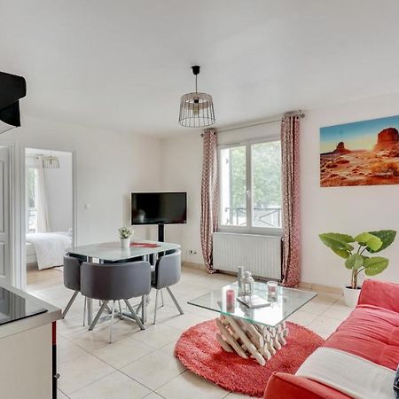 Апартаменты Chic Apart With Parking Near Paris Обервилье Экстерьер фото