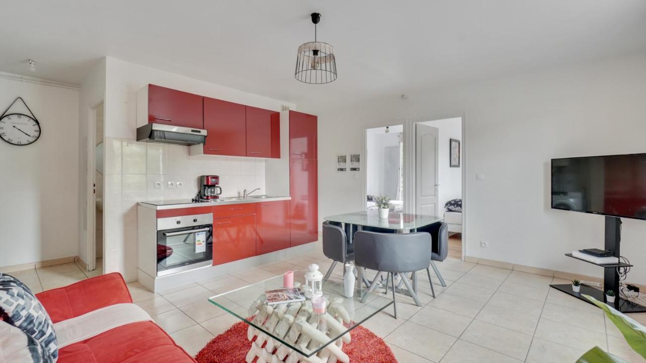Апартаменты Chic Apart With Parking Near Paris Обервилье Экстерьер фото