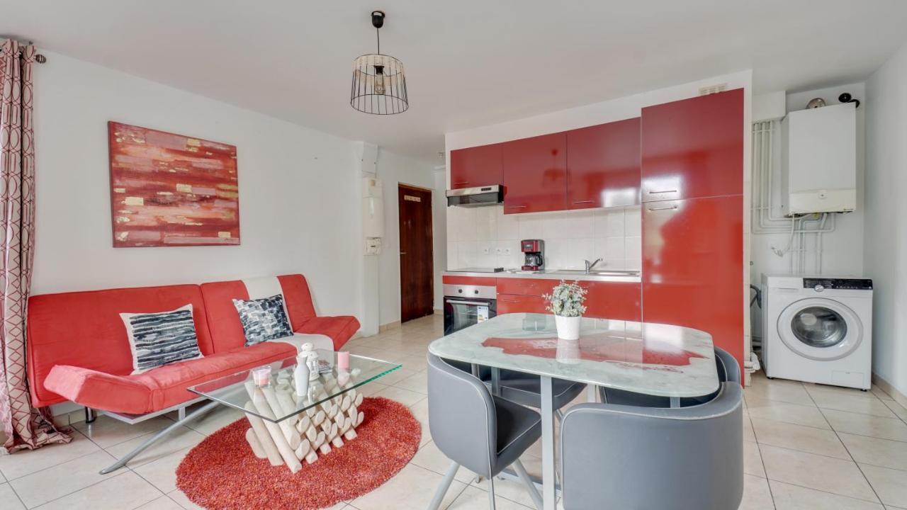 Апартаменты Chic Apart With Parking Near Paris Обервилье Экстерьер фото